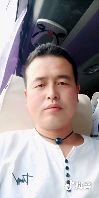 瞬间被爱上的第一张照片--德化交友网