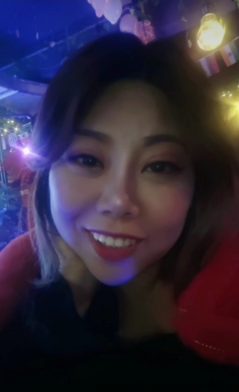 收快递的费仙女的第一张照片--德化交友网