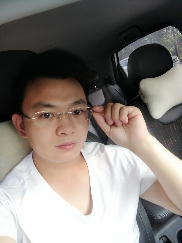 幸福的拥抱的第二张照片--德化交友网