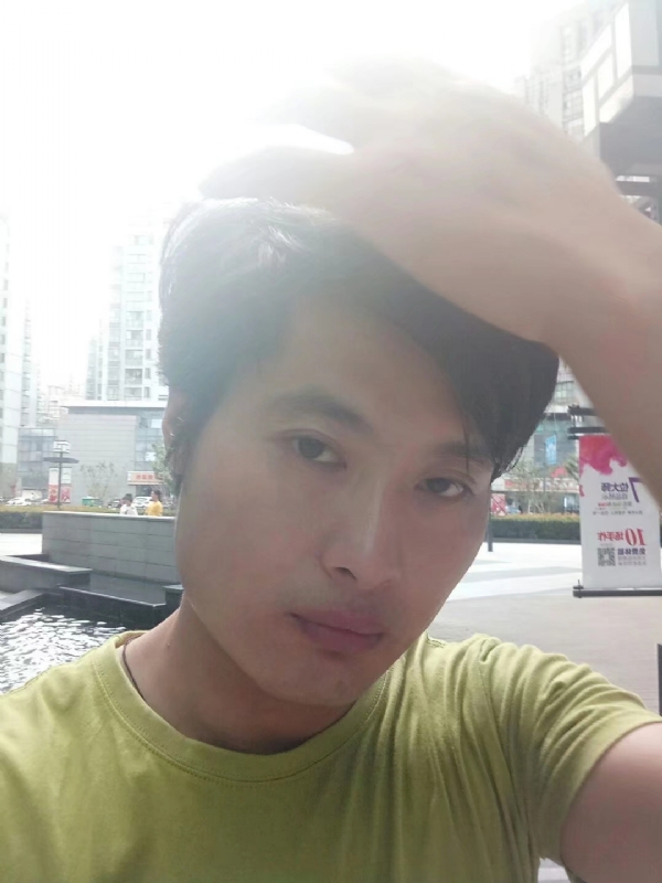 钢铁侠的第一张照片--德化交友网