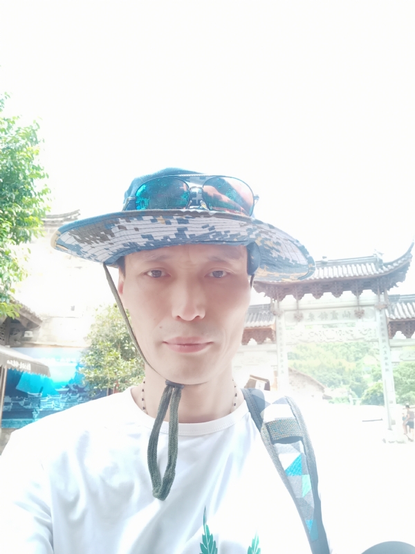 童群海的第一张照片--德化交友网