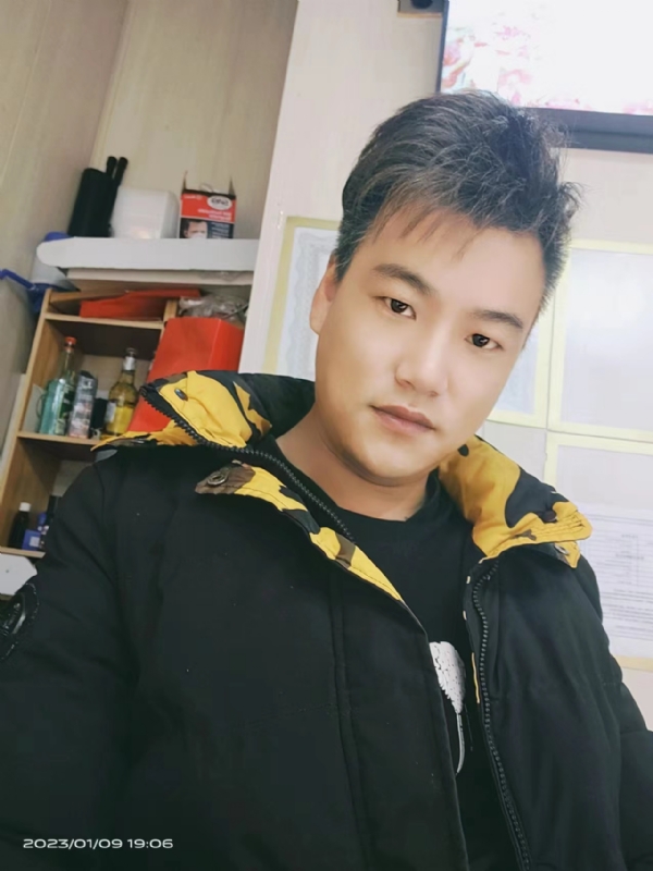 孤酒枕愁眼眠的第二张照片--德化交友网
