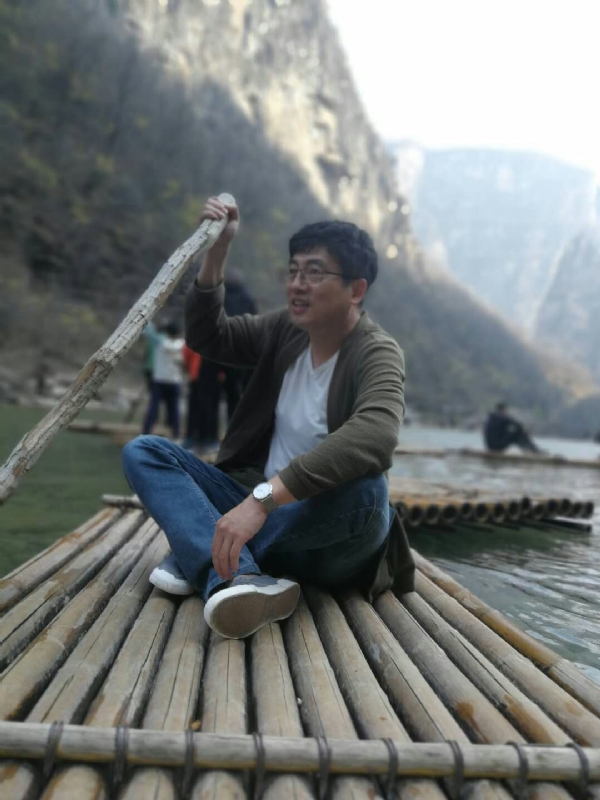 风被吹走了的第一张照片--德化交友网