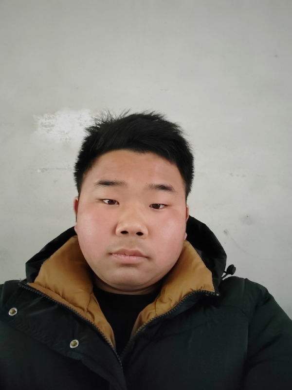 精神饱满的第四张照片--德化交友网