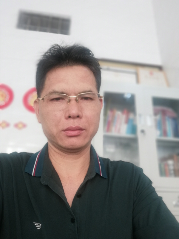 后视镜的第一张照片--德化交友网
