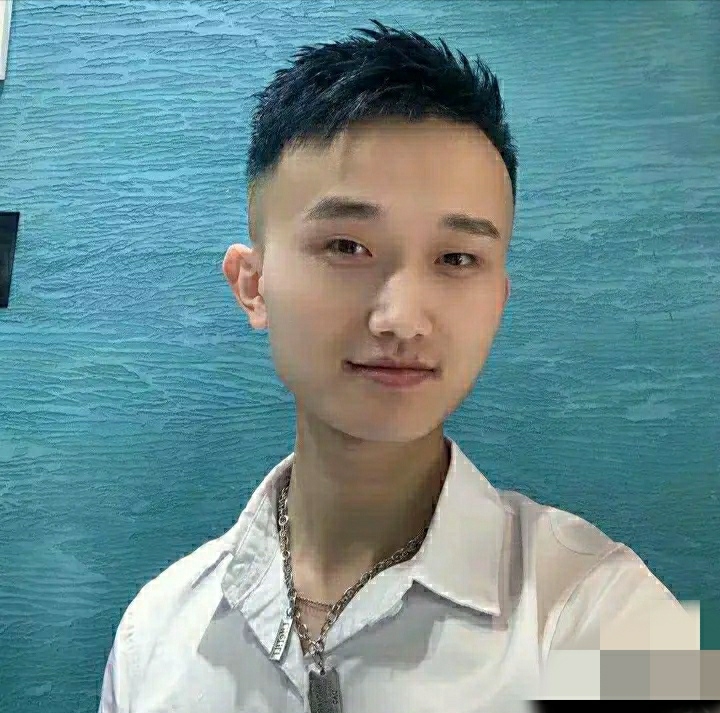 小哥哥的第一张照片--德化交友网