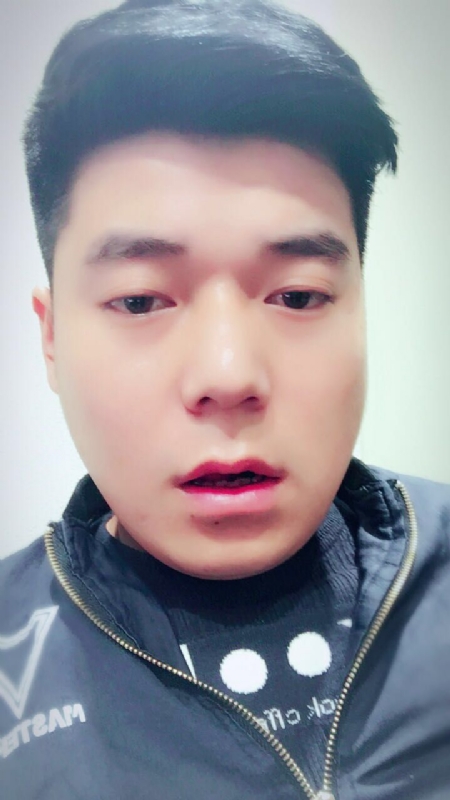 风向决定发型的第一张照片--德化交友网